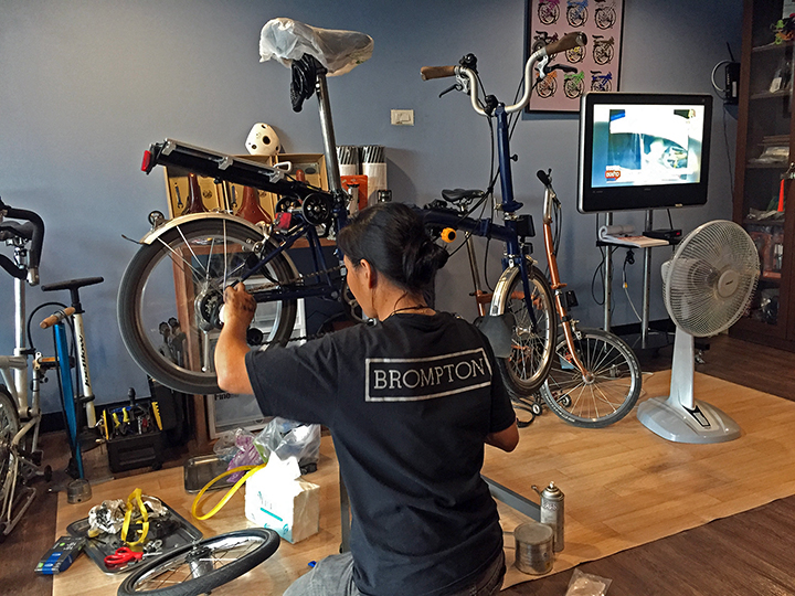 Tiny Wheels Brompton shop